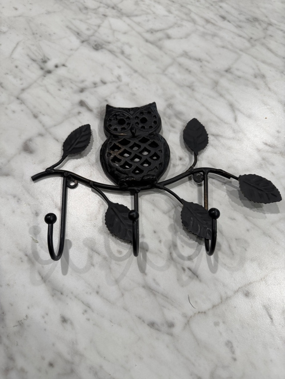 Black Owl  Cast Iron Wall Hook Rack - Decorative 3-Hook Coat Hanger